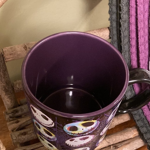 NEW! NIGHTMARE BEFORE CHRISTMAS JACK SKELLINGTON SPARKLING WEB MUG - Picture 3 of 6